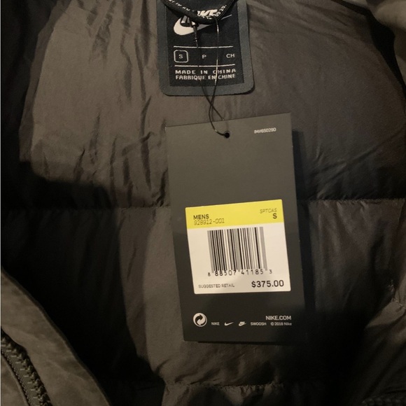 Nike sportswear’s tech pack down fill hooded parka jacket - Picture 9 of 11